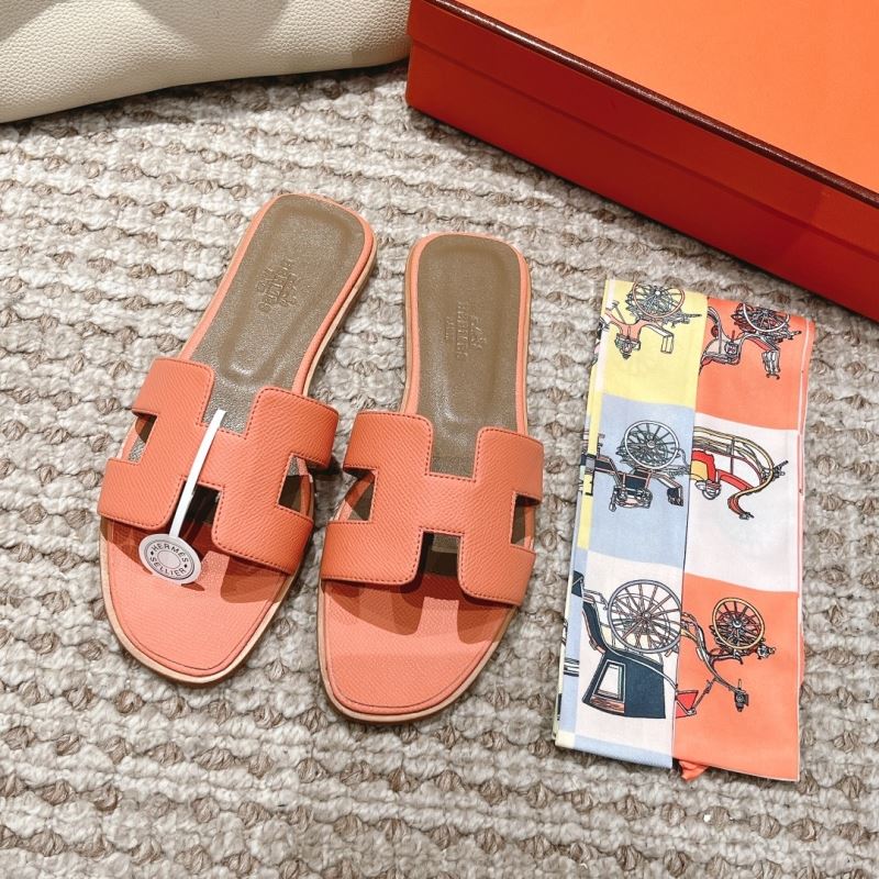 H**mes slippers